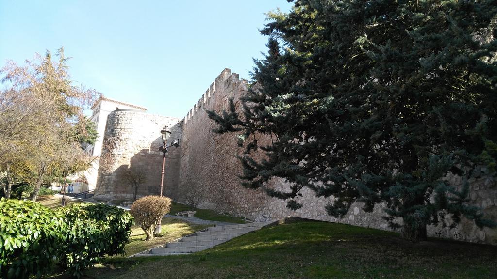 Apartamento La Muralla Parking Gratis Бургос Екстер'єр фото